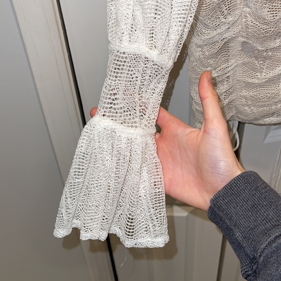 White lace dress - Picture 4 of 8